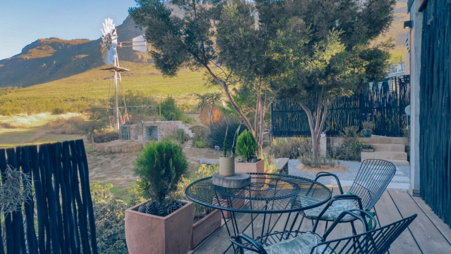 2 Bedroom Property for Sale in Ongegund Village Western Cape